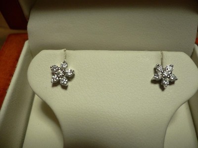 18kt white gold  floral diamond earrings