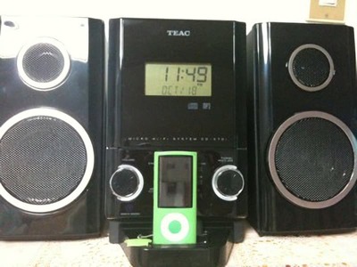 (名無し)さん[1]が投稿したTEAC iPhone/iPod ドック付き CDプレーヤー CD-X70iの写真