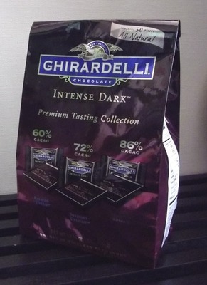 (名無し)さん[1]が投稿したGHIRARDELLI(ギラデリ) ダークチョコレート (INTENSE DARK Premium Tasting Collection)の写真