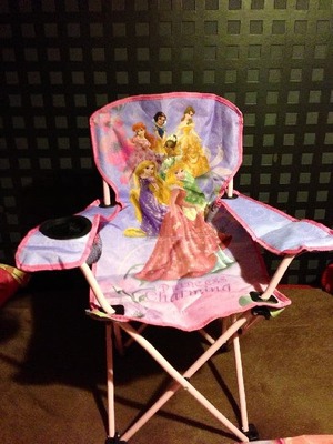 (名無し)さん[2]が投稿したDISNEY ディズニー Youth Folding Armchair(ユースフォーディングアームチェア)の写真