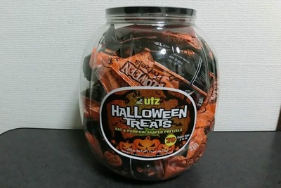 (名無し)さん[1]が投稿したUTZ ハロウィンバーレル プレッツェルの写真