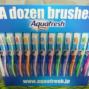 アース製薬 アクアフレッシュ Aquafresh 歯ブラシ