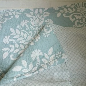 ローラアシュレイ キルトカバー LAURA ASHLEY REVERSIBLE QUILT SET