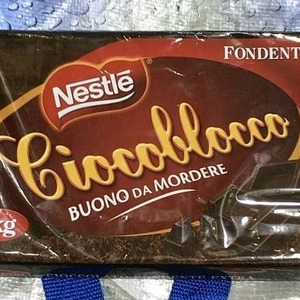 ネスレ チョコブロッコ ダーク
