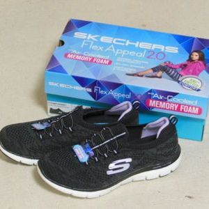 SKECHERS BUNGEE スケッチャーズ　