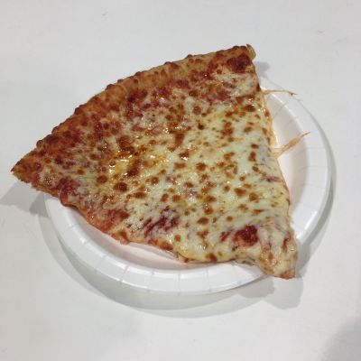 (名無し)さん[12]が投稿したコストコ クワトロフォルマッジピザの写真