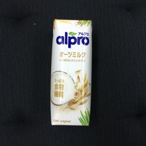 alpro アルプロ オーツミルク