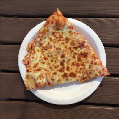 (名無し)さん[1]が投稿したコストコ 5色チーズピザの写真