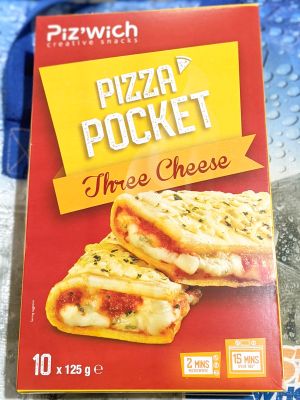 PIZ’WICH ピザポケットスリーチーズ
