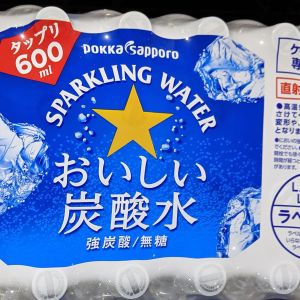 ポッカサッポロ おいしい炭酸水 純水使用