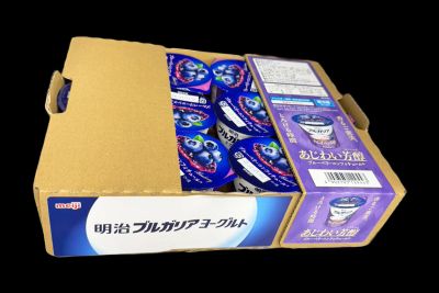 (名無し)さん[8]が投稿した明治ブルガリアヨーグルト あじわい芳醇 オレンジコンフィチュール/ブルーベリーコンチュールの写真