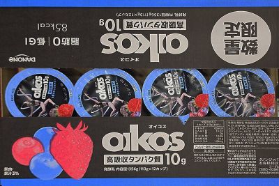 ダノン oikos オイコス 4種のミックスベリー
