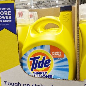 Tide シンプリーオールインワン 液体洗濯洗剤