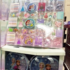 Diney キッズコスメセット プリンセス/穴と雪の女王２